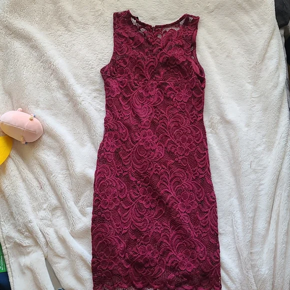 Burgundy Lace Dress - Picture 2 of 8